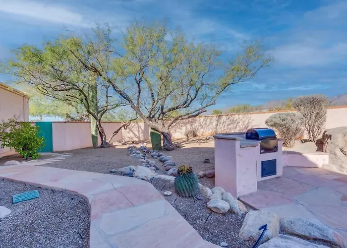 Catalina Mountain Views With Pool Holiday home Tucson